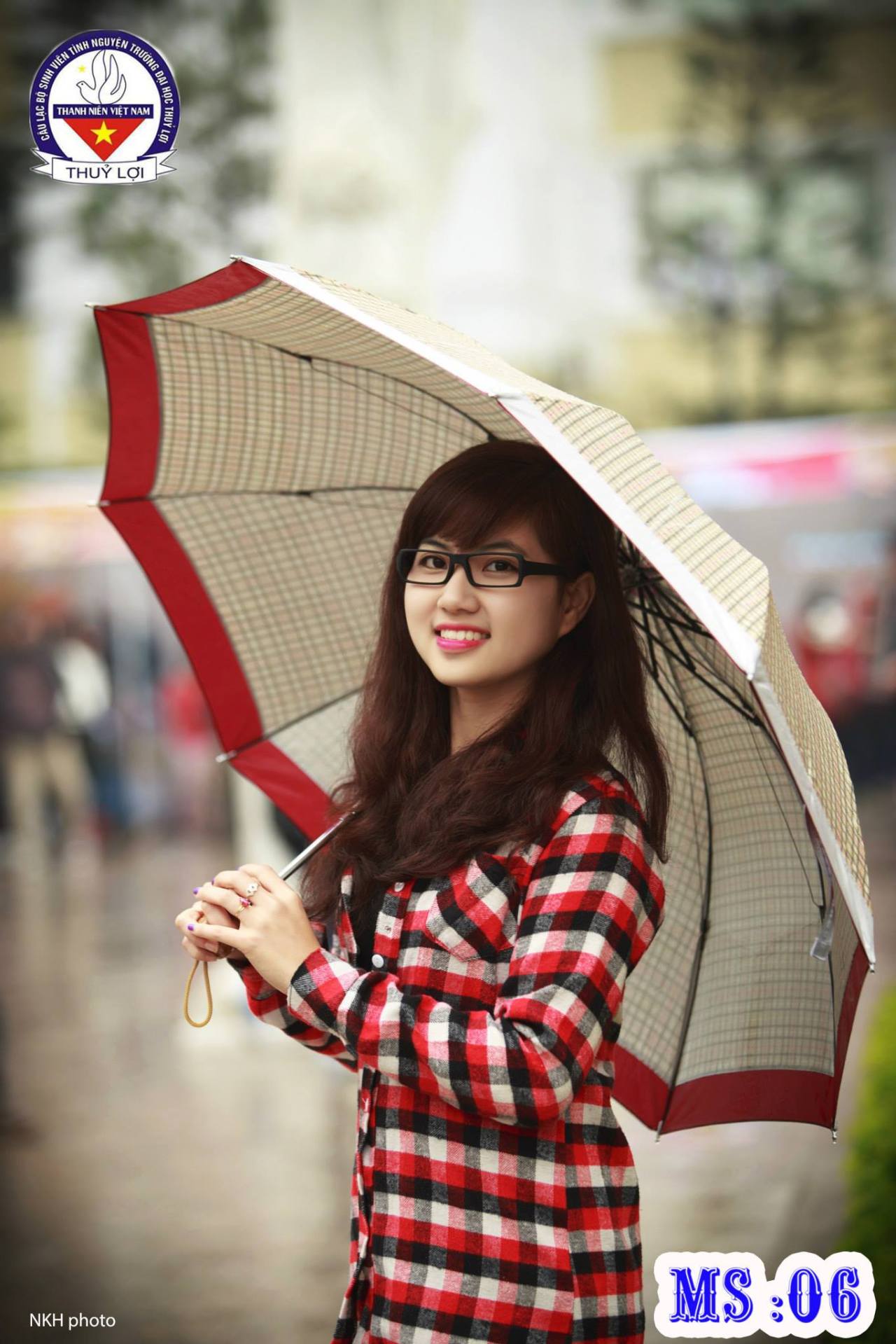 年轻好还是漂亮好女生